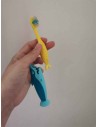 Elgydium Kids Toothbrush Shark 2-6 years ΠΟΡΤΟΚΑΛΙ 1 τεμάχιο