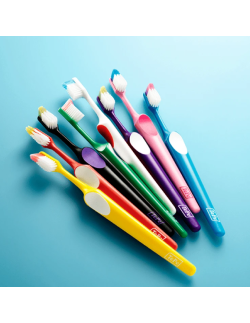 TEPE Nova Medium Toothbrush 1 τεμάχιο